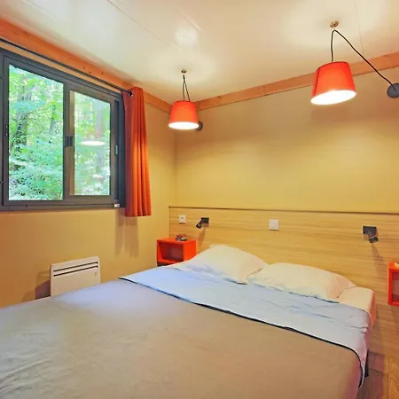 Huttopia De Roos Stegeren Room photo